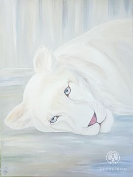 Белая львица